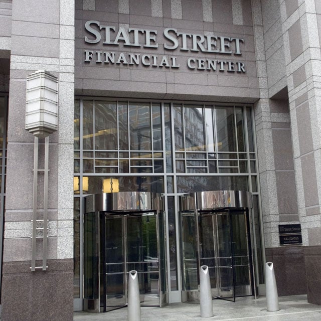 Race for Private-Credit ETFs to Face SEC Scrutiny